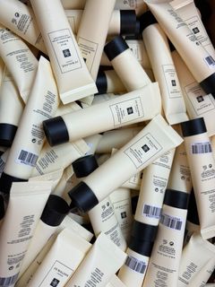 現貨❤️Jo Malone英國梨與小蒼蘭身體乳及手霜15ml (免稅)64201446851713110