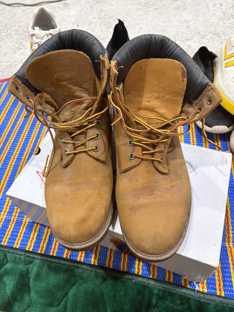 kasut boots timberland Men s Fashion Footwear Boots on Carousell
