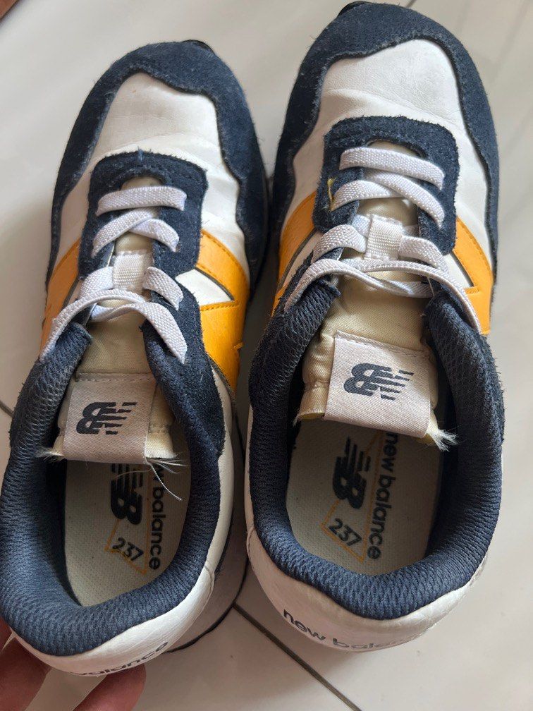 New Balance shoes, Women's Fashion, Footwear, Sneakers on Carousell