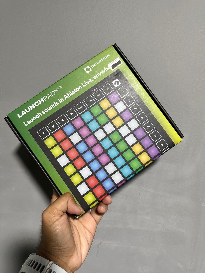 Launchpad Mini (Category: Musical Instruments) located in Singapore. Submitted by benafflicted (Listing ID 1335518982, Image 1). Description: .
