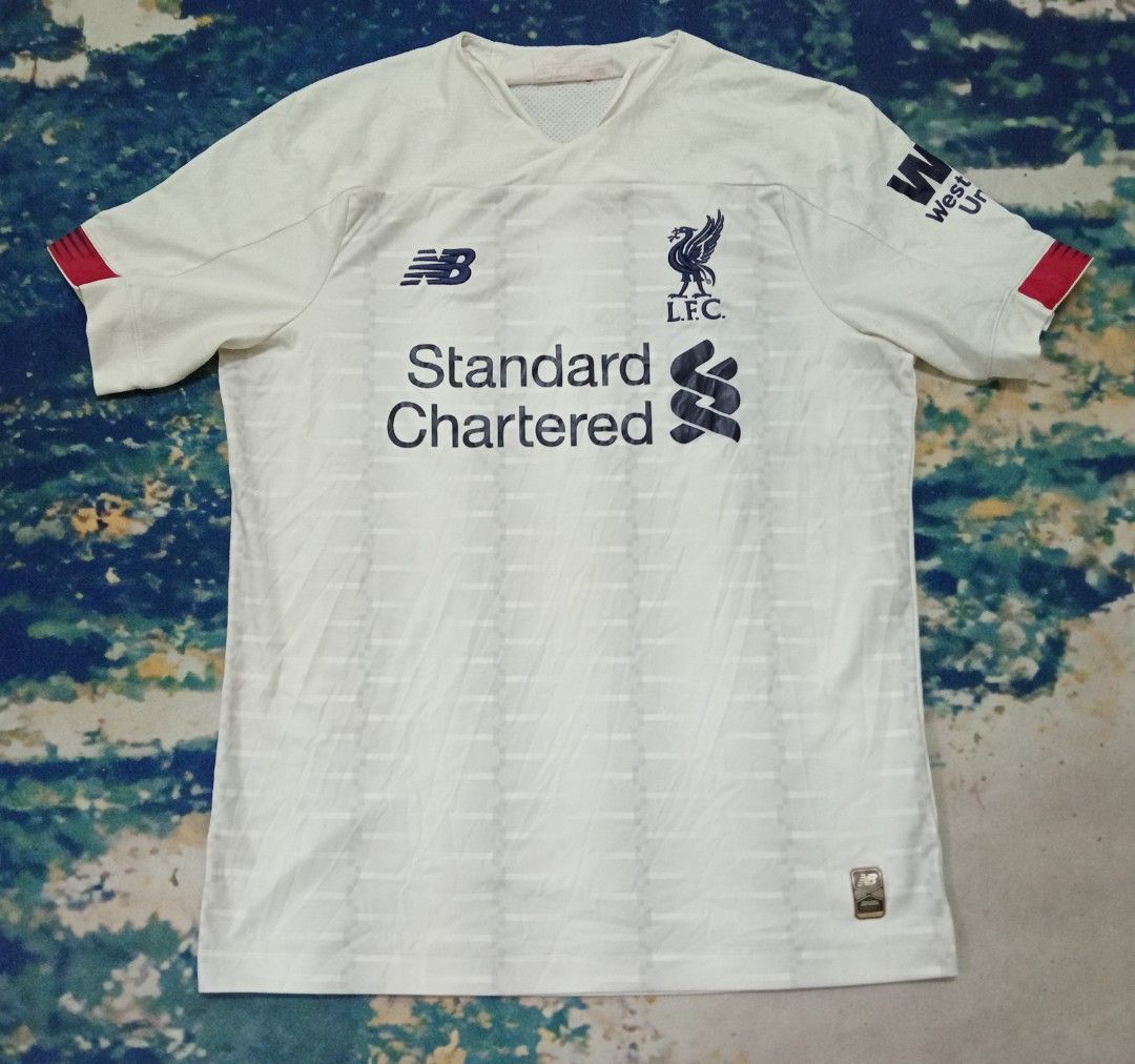 Liverpool sponsor nb best sale