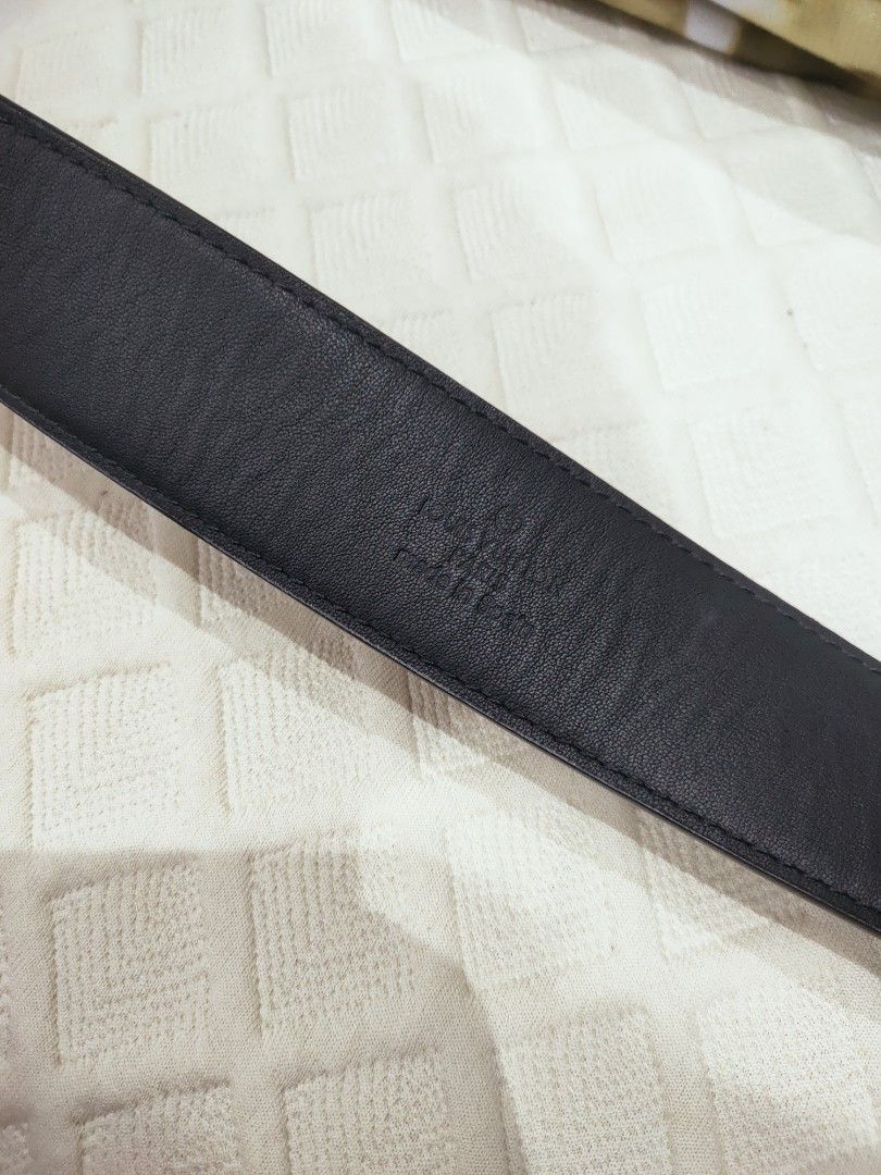 Lv men belt (Category: Luxury Bags & Wallets) located in Cebu City. Submitted by esrpreloved (Listing ID 1335581904, Image 3). Description: genuine leather belt.