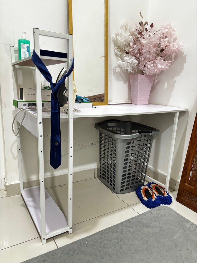 Meja Study (Category: Tables & Sets) located in Sungai Petani. Submitted by sitichemist (Listing ID 1335452909, Image 1). Description: Beli online RM168 seketul. Masih comey elok, ada 2 ketul. .
