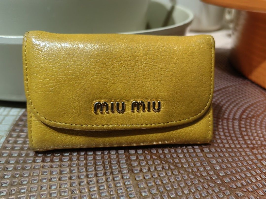 Miu miu (Category: Luxury Bags & Wallets) located in San Pedro. Submitted by charlie0603 (Listing ID 1335430546, Image 1). Description: Still gold hardwares.