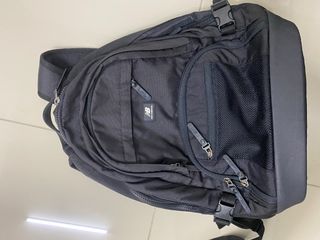 New Balance Bag, Men's Fashion, Bags, Sling Bags on Carousell
