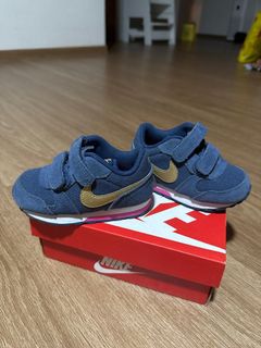 Nike md runner 2 scratch shop