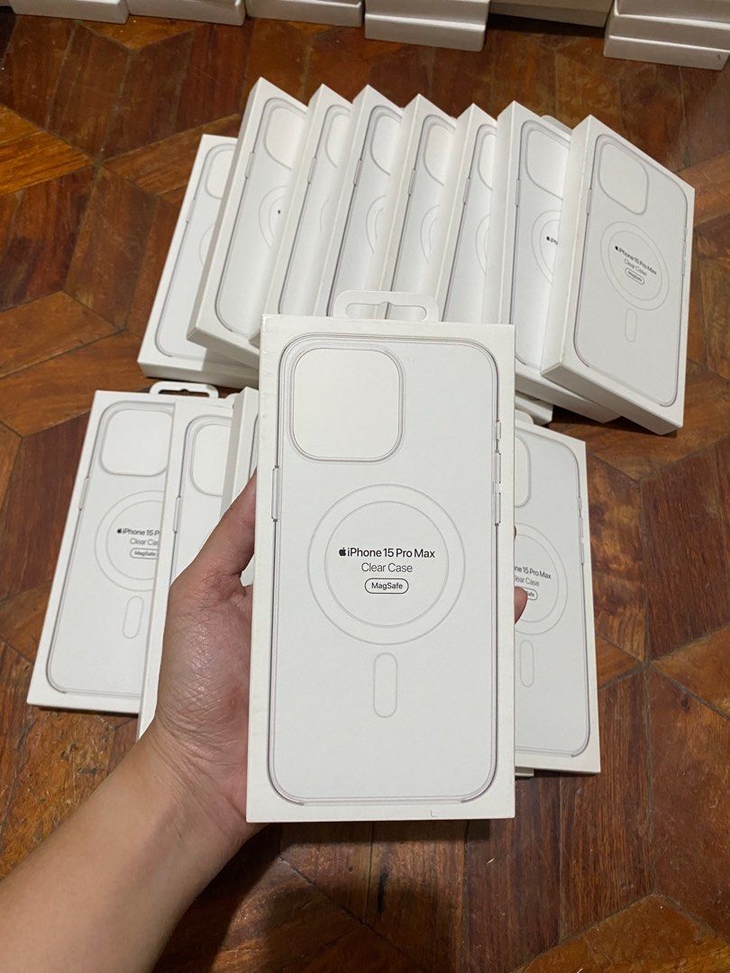Original iPhone 15 Pro Max MagSafe Clear Hard Case Cover (Category: Cases & Sleeves) located in Manila. Submitted by razelysonn (Listing ID 1335545776, Image 1). Description: All original 101% with srp at the back a question you may ask again in the conversation Question: Is it original? Answer: It is, 101% ORIGINAL FIXED PRICE 😇.