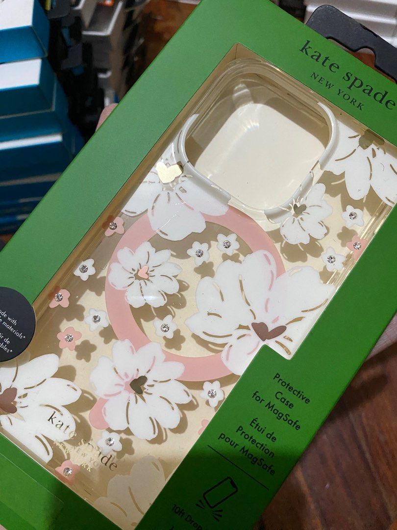 Original Kate Spade MagSafe Case for iPhone 15 Pro (Category: Cases & Sleeves) located in Manila. Submitted by razelysonn (Listing ID 1335567890, Image 3). Description: All original 101% with srp at the back a question you may ask again in the conversation Question: Is it original? Answer: It is, 101% ORIGINAL FIXED PRICE .