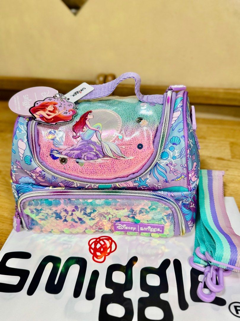 Smiggle dreamy lunchbox top