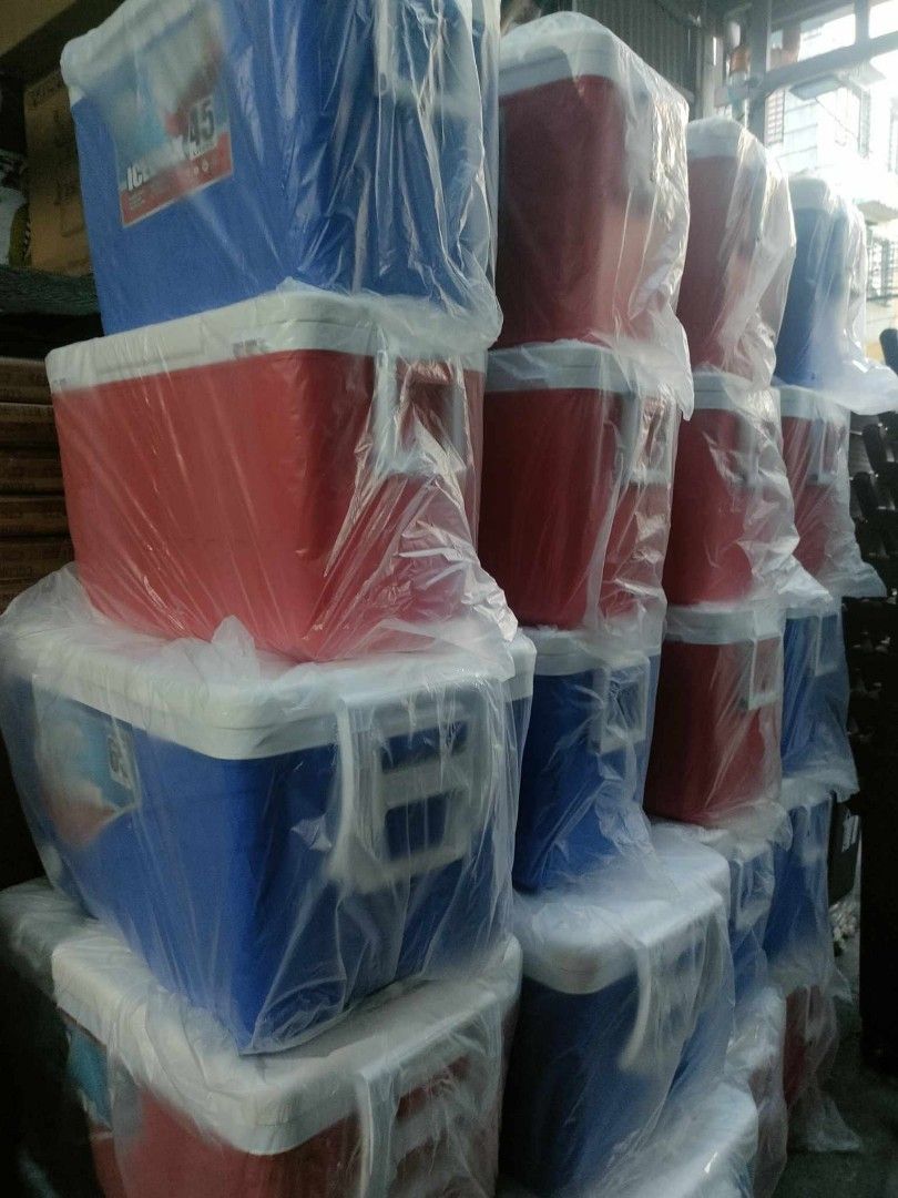 OROCAN ICE BOX 45liters (Category: Cookware & Accessories) located in Antipolo. Submitted by mgrace0920 (Listing ID 1335494482, Image 2). Description: OROCAN ICE BOX 45liters 1400php 🎨Blue 🎨Red.