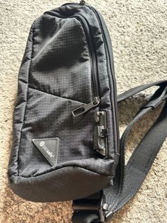 (Category: ) located in . Submitted by chillmax (Listing ID 1335469934, Image 1). Description: .
