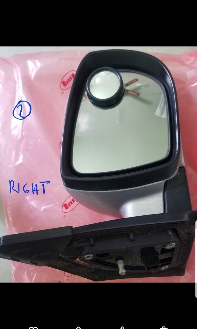 Side Mirror Assembly Left & Right for (hyundai tucson 2010-2015) (Category: Body Parts and Accessories) located in Las Pinas. Submitted by cleverdragon.3aaf58 (Listing ID 1335455315, Image 2). Description: Hyundai Tucson side mirror Assembly (Original) 2010 to 2015 model Note: - Left Mirror loose screw for tightening -Right Mirror, screw fixed none rectractable..