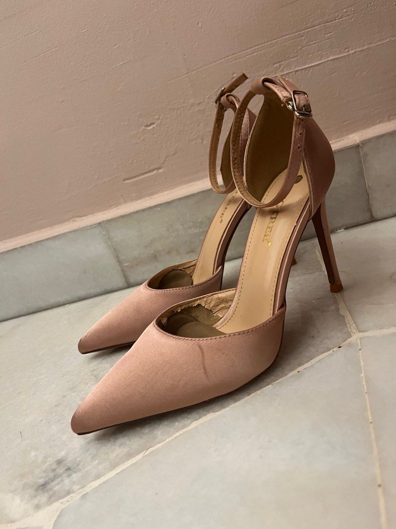 Satin pink shoes bigtree UK 39