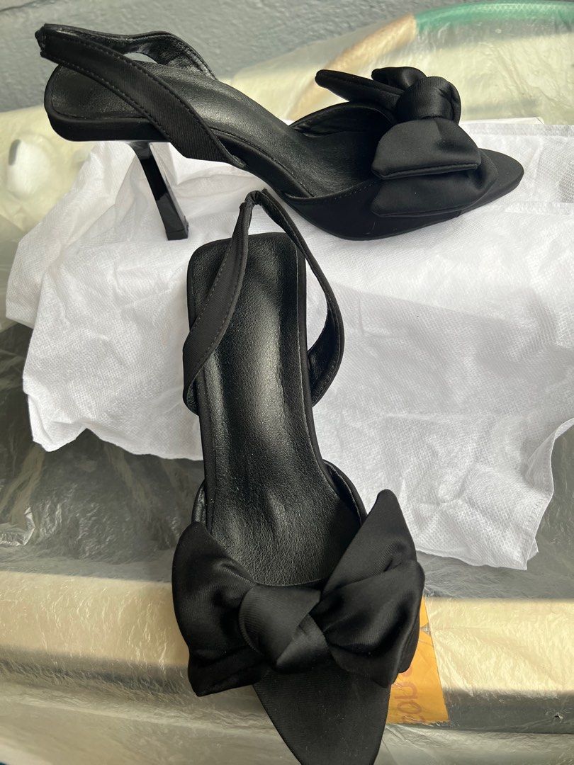 Shein fashionable heels (Category: Heels) located in Bacoor. Submitted by suemurillo (Listing ID 1335465847, Image 2). Description: Used once. Size is a bit bigger. Ideal for size 6.