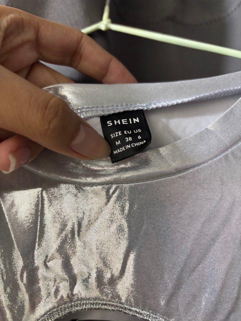 Shein Metallic Crop Tee (Category: Others Tops) located in Makati City. Submitted by sfluvs (Listing ID 1335598201, Image 2). Description: rfs. used just once on an event and wala nang paggagamitan. (see last pic when worn).