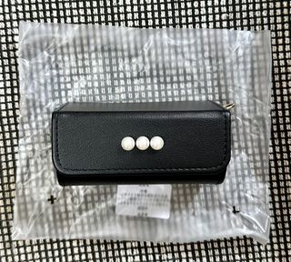 （分類：）位於 。 由 g_st_bi 提交（商品編號 1335533897，圖片 1）。簡介： 。