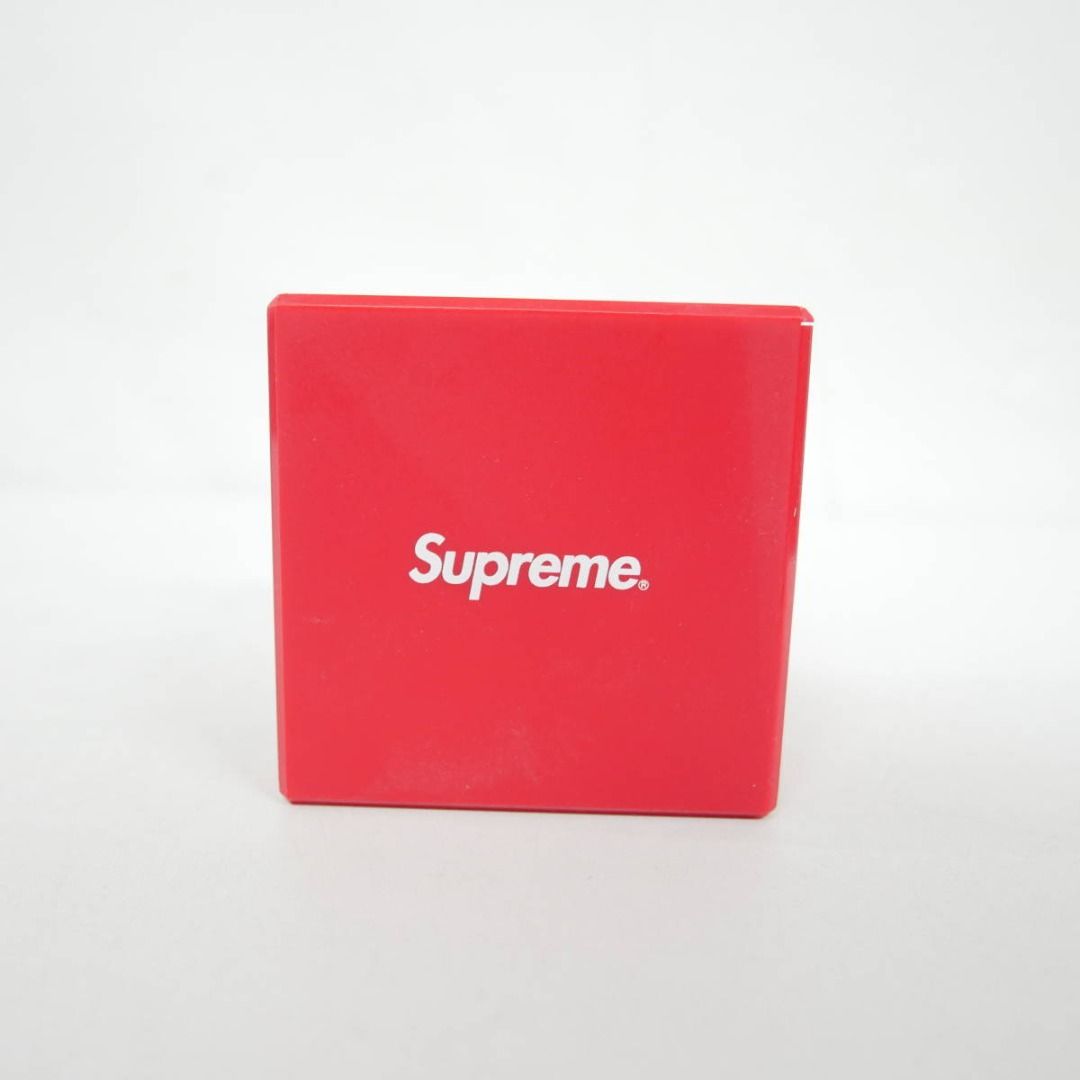 Supreme 18SS Illusion Coin Bank, 興趣及遊戲, 收藏品及紀念品, 明星周邊- Carousell