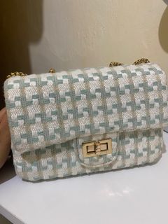 (Kategori: ) berada di . Dikirim oleh prestels (ID iklan 1335493354, Gambar 1). Deskripsi: .