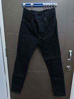 (Category: ) located in . Submitted by asyraf7254 (Listing ID 1335546780, Image 1). Description: .