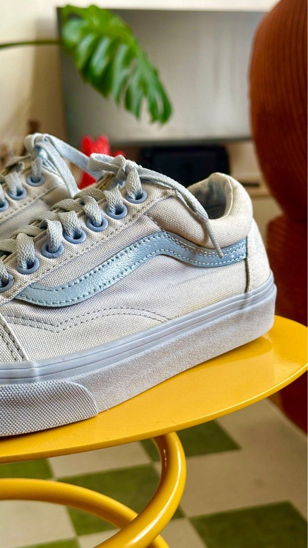 Skyway blue vans hot sale