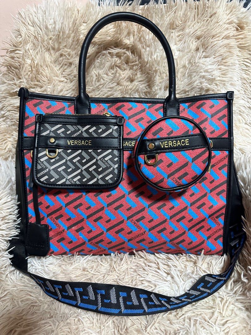 Versace Book Tote Bag (Category: Luxury Bags & Wallets) located in Balanga. Submitted by rgfashion (Listing ID 1335575870, Image 1). Description: .