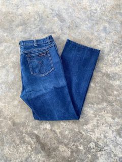 (Category: ) located in . Submitted by chukothrift (Listing ID 1335454182, Image 1). Description: .