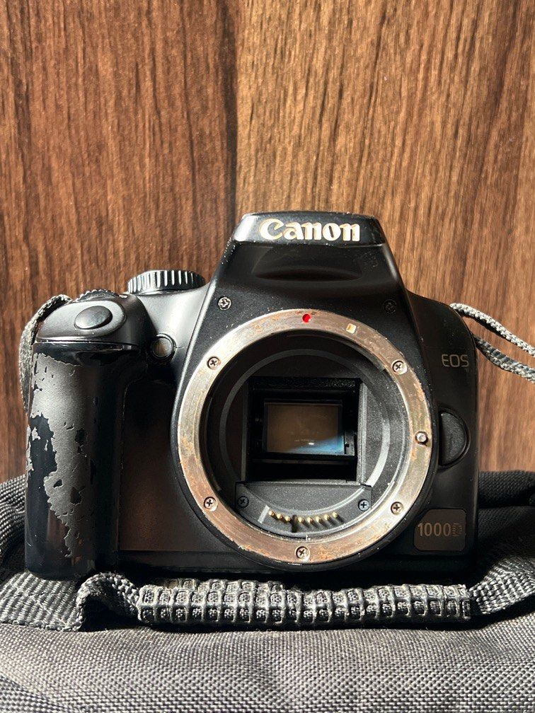 Vintage Canon EOS 1000D (2008) (Category: Cameras) located in Manila. Submitted by rico_clothing (Listing ID 1335428057, Image 1). Description: Unknown Camera Defect , if interested feel free to send message. Price Negotiable.