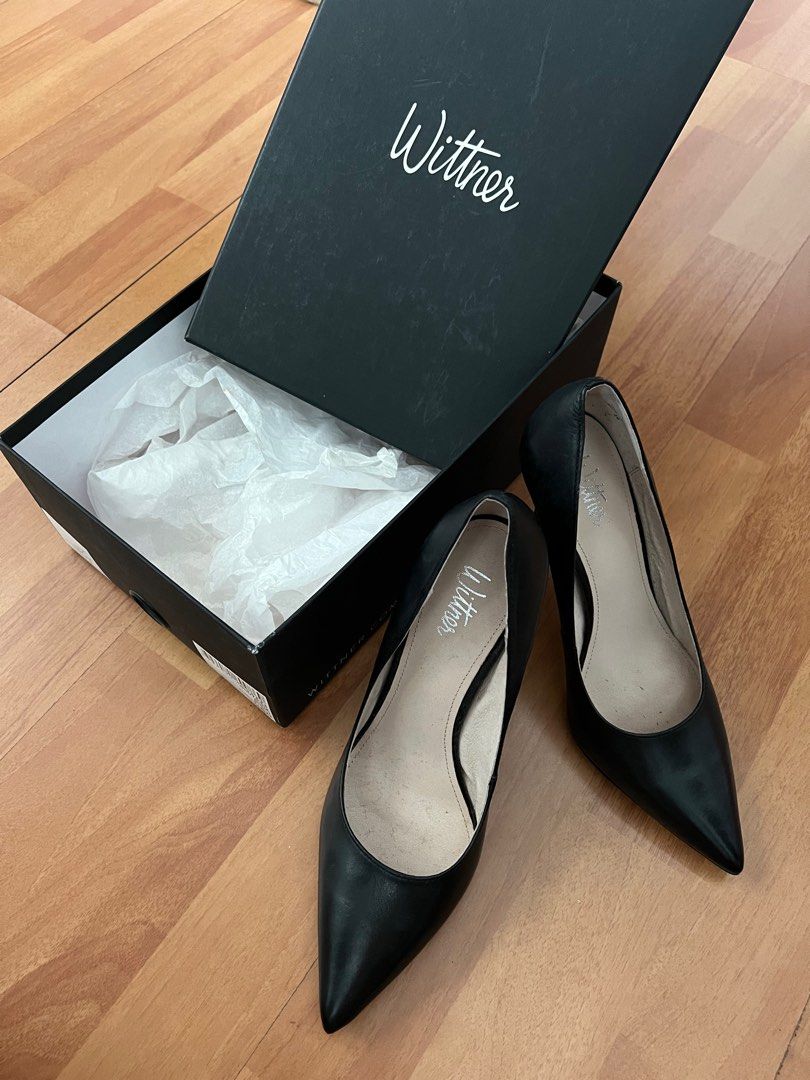 Wittner black leather heels