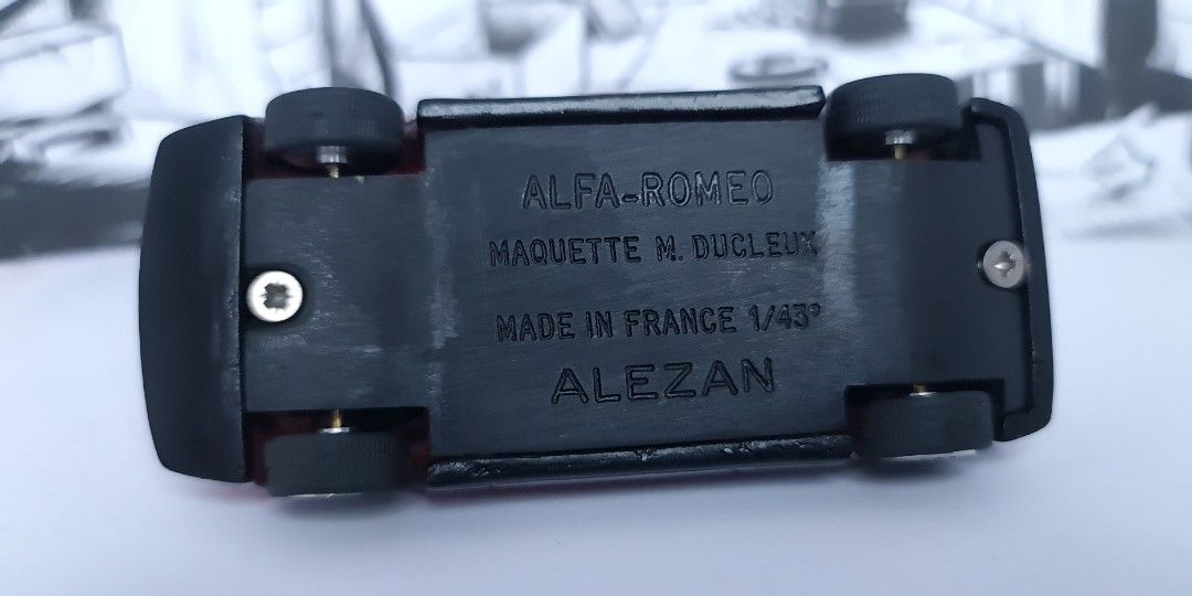 Alezan 1:43 - Coche a escala - ALFA VIVACE - Spider Pininfarina - 1986