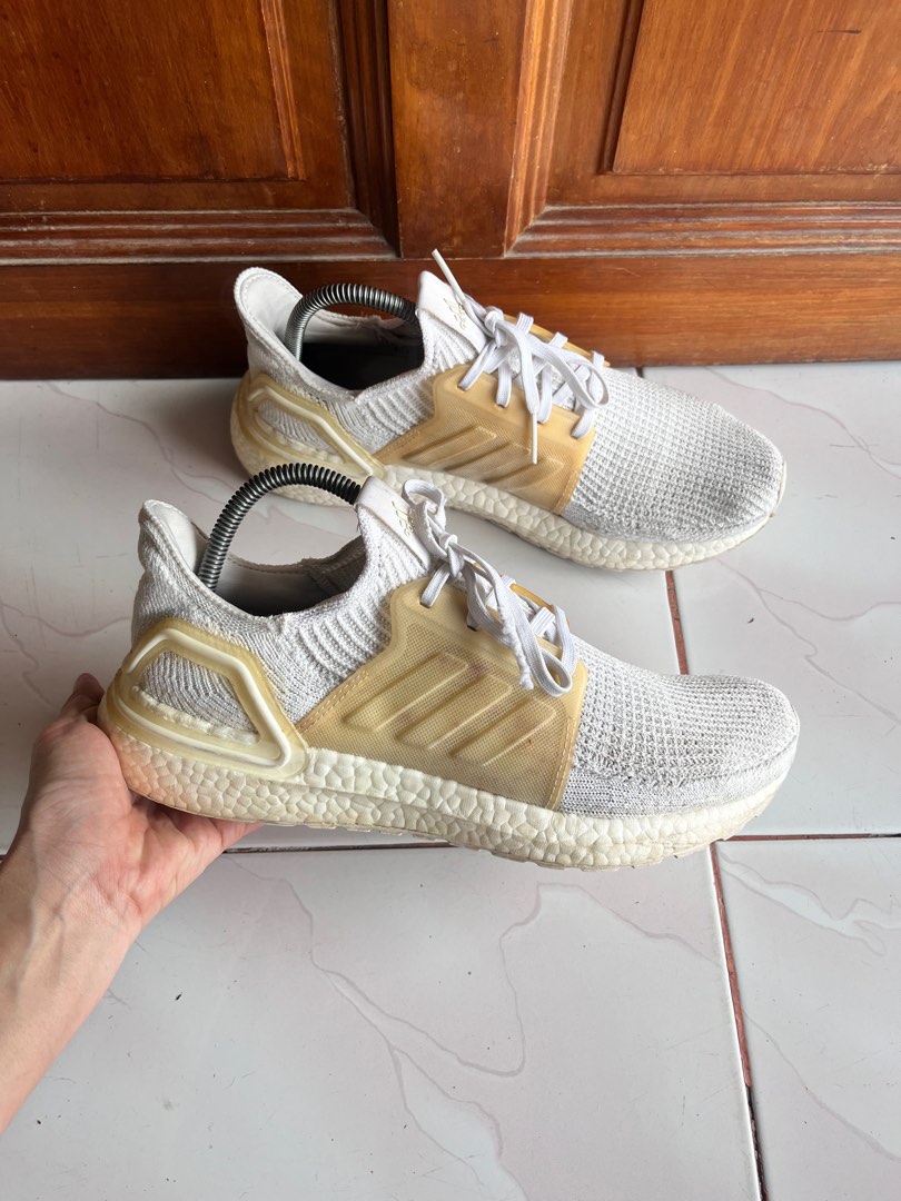 Boost 19 White Adidas Ultra BOOST 19 Men's Sneakers Size 11, Egypt
