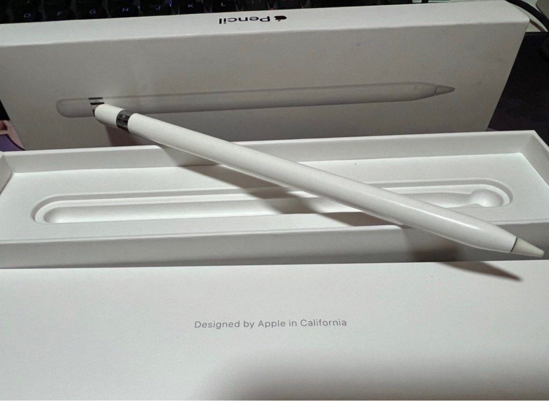 Apple Pencil 1st Gen (Original) (Category: Other Mobile & Gadget Accessories) located in Caloocan City. Submitted by christian.avenido (Listing ID 1335647344, Image 2). Description: Apple Pencil 1st Generation for sale!! 100% working All original Box and pencil only No issues except a few scratches Location: Blumentritt, Manila.