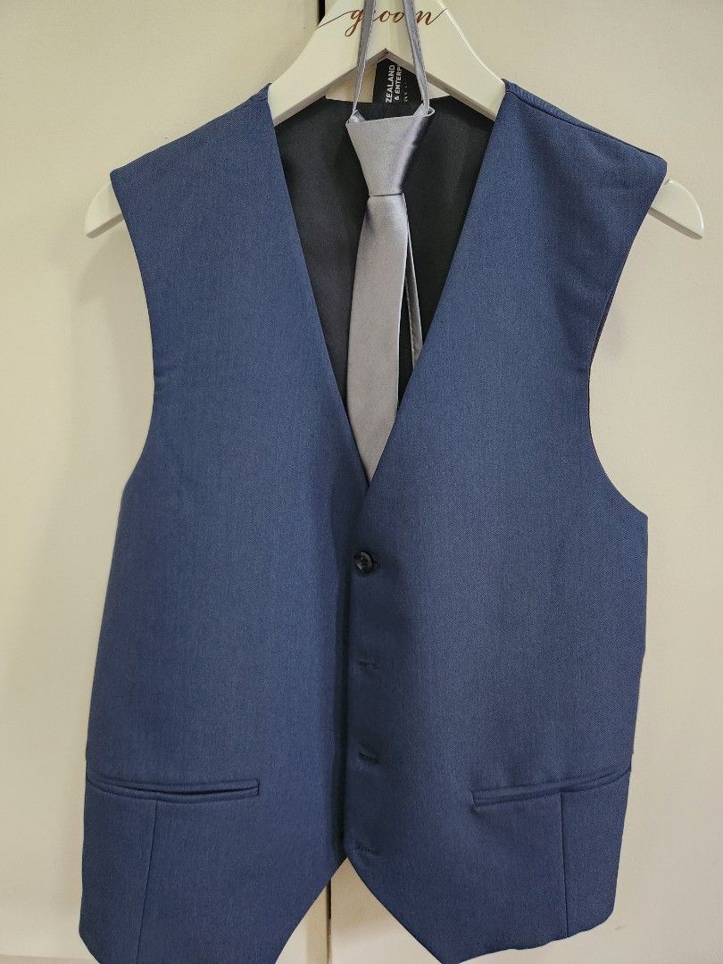 Blue Coat with Vest Armani Fabric (Category: Coats, Jackets and Outerwear) located in Quezon City. Submitted by bea_beee (Listing ID 1335638499, Image 3). Description: Men's Coat with vest (free necktie) -Armani Fabric -Needs stitching lang sa inner lining (arms) but all in all still in very good condition -Fits XS-S Body frame Shoulder length- 14.5 inches Arm length- 21.5 inches Body length- 23.5 in.