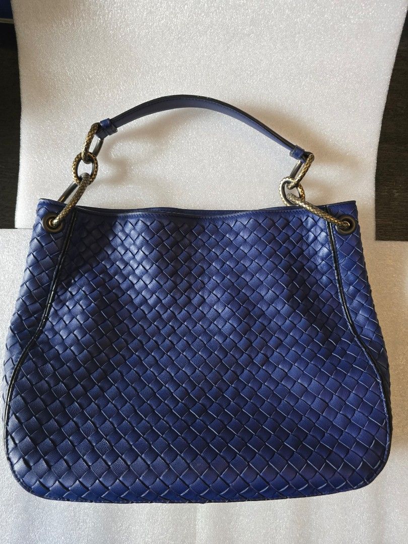Bottega Veneta (Category: Luxury Bags & Wallets) located in Pasig City. Submitted by yoyosstore (Listing ID 1335632882, Image 1). Description: De cluttering, havent used for awhile. Stocked in cabinet but perfect condition. Bottega Veneta Medium Loop Bag Ink Blue Nappa Intrecciato Dark Gold Hardware measuring 39cm by 35cm by 8cm. Comes with mirror.