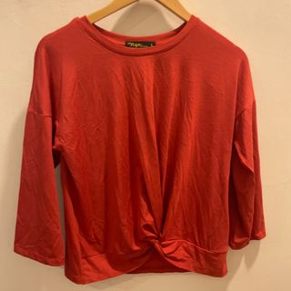 (Category: ) located in . Submitted by lysee.wardrobe (Listing ID 1335699882, Image 1). Description: .