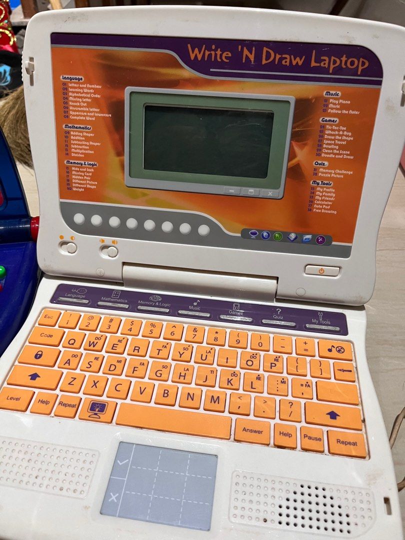 bundle set write n draw vintage learning computer games (Category: Educational & Learning Toys) located in Manila. Submitted by jiden26 (Listing ID 1335613370, Image 3). Description: MOP: Gcash.