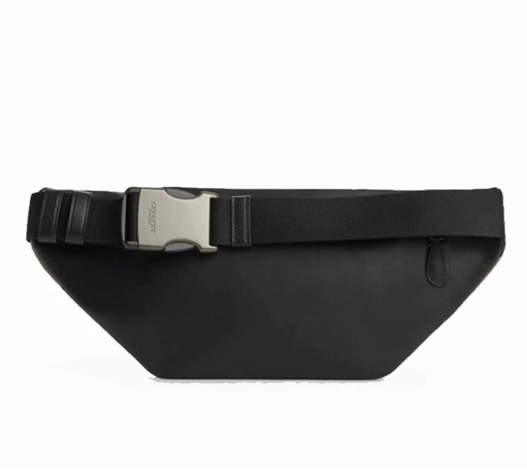 Coach belt bag in camou (Category: Luxury Bags & Wallets) located in Quezon City. Submitted by AAAAAF14 (Listing ID 1335610987, Image 3). Description: brand new original price 39k .