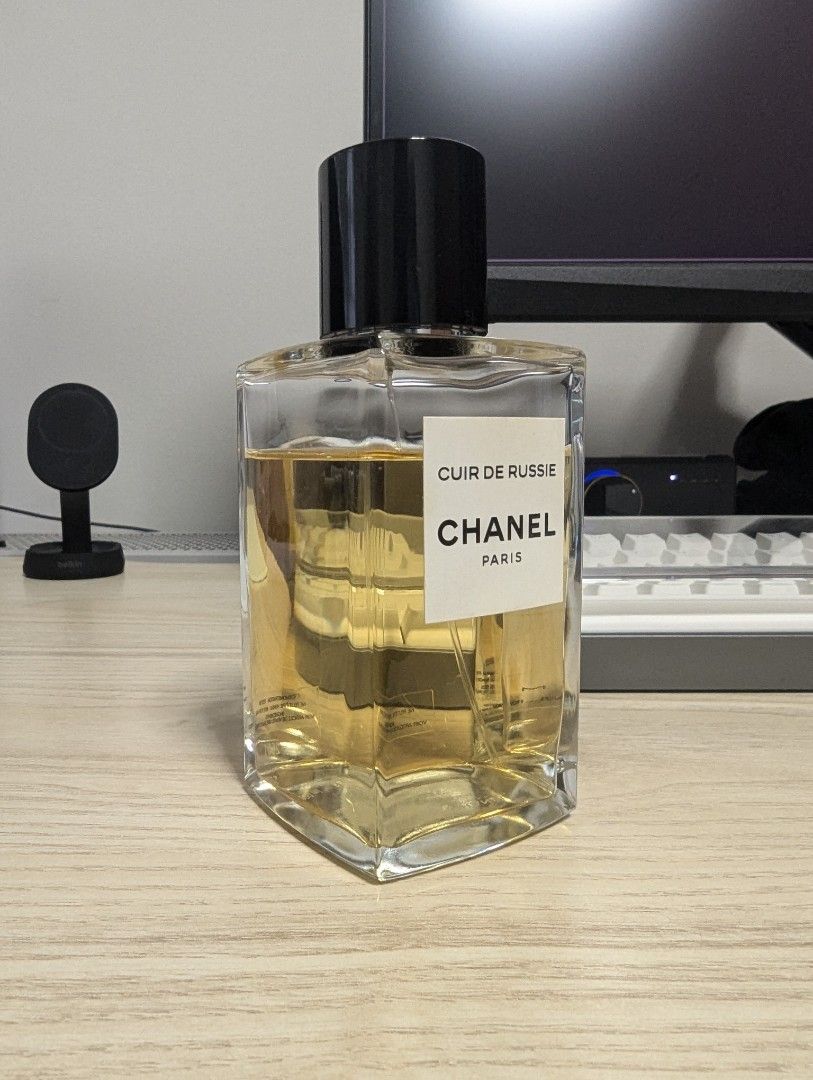 Declutter Perfume (Category: Fragrance & Deodorants) located in Singapore. Submitted by cookiemaster97 (Listing ID 1335687470, Image 6). Description: 31 Rue Canbon (no box) $430 Le Lion (no box) $450 Cuir De Russie (no box cap defect) $450* NO.22 $490.