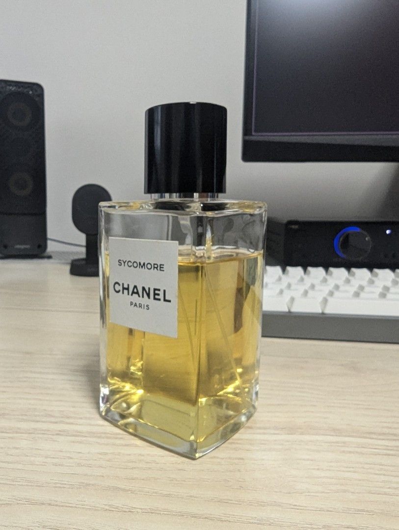 Declutter Perfume (Category: Fragrance & Deodorants) located in Singapore. Submitted by cookiemaster97 (Listing ID 1335687470, Image 7). Description: 31 Rue Canbon (no box) $430 Le Lion (no box) $450 Cuir De Russie (no box cap defect) $450* NO.22 $490.