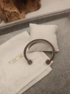(Category: ) located in . Submitted by peri_collections (Listing ID 1335785607, Image 1). Description: .
