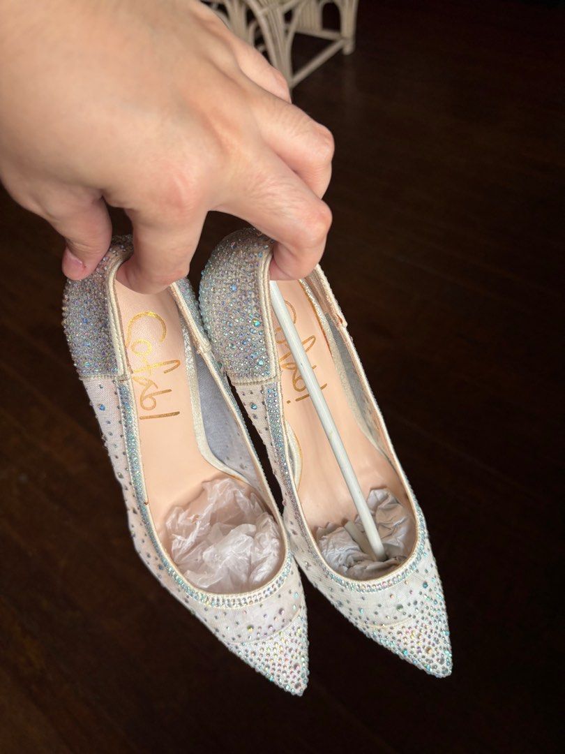 Elegant Silver with stones high heels (Category: Heels) located in Paranaque City. Submitted by trishago (Listing ID 1335624136, Image 2). Description: Size 40.