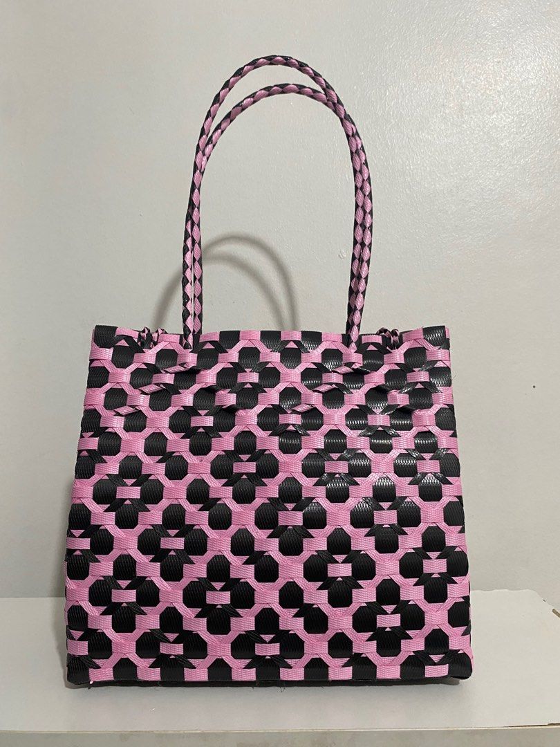 Fashion bayong (Category: Clutches) located in Caloocan City. Submitted by blaizeshmn (Listing ID 1335625711, Image 2). Description: .