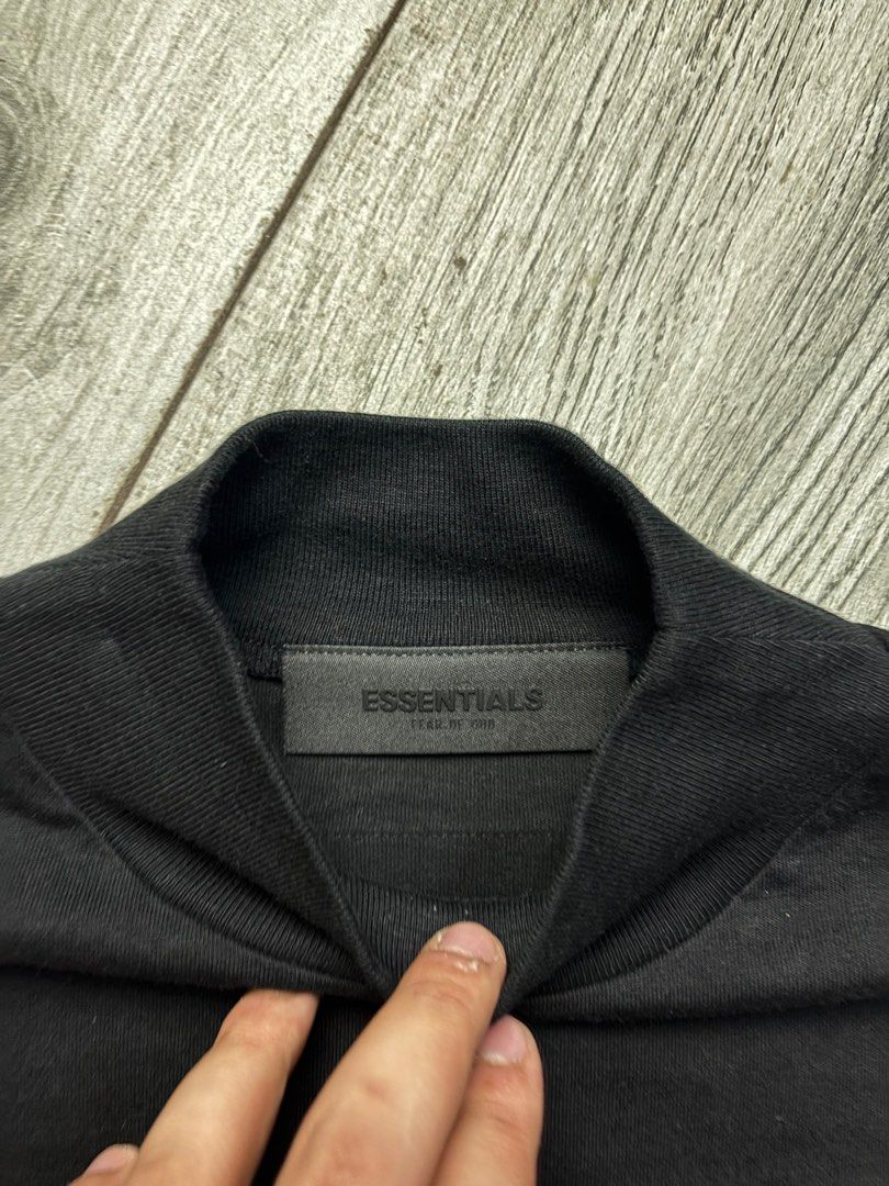 Fear of God Essentials Arch Logo Mock Neck T-shirt (Category: Tshirts & Polo Shirts ) located in Quezon City. Submitted by kenhernando915 (Listing ID 1335716868, Image 3). Description: Like New condition 23 x 30 no flaws.