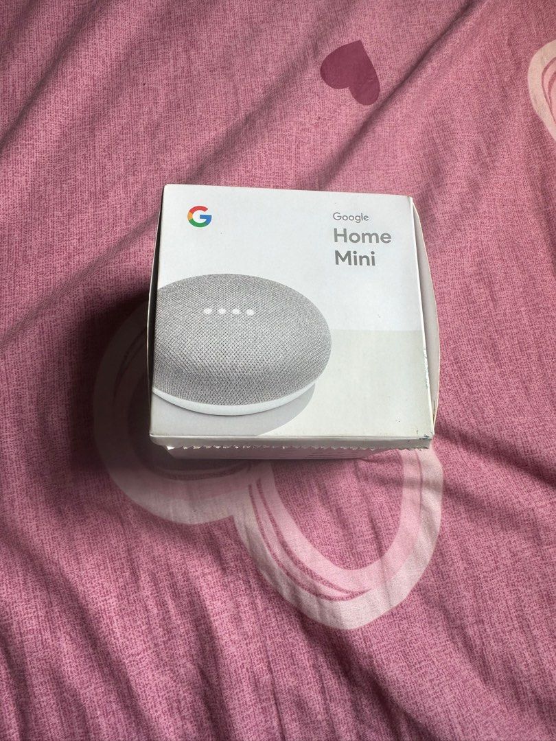 Google Home Mini (Category: Entertainment Systems & Smart Home Devices) located in Singapore. Submitted by spk42 (Listing ID 1335643926, Image 1). Description: Bluetooth smart google home assistant compatible with spotify, netflix and many other apps. Control your home with just your voice. Colour: Chalk Price negotiable..