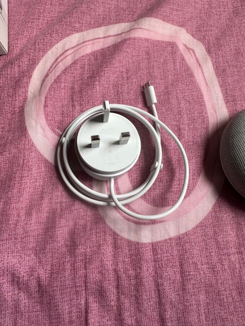 Google Home Mini (Category: Entertainment Systems & Smart Home Devices) located in Singapore. Submitted by spk42 (Listing ID 1335643926, Image 3). Description: Bluetooth smart google home assistant compatible with spotify, netflix and many other apps. Control your home with just your voice. Colour: Chalk Price negotiable..