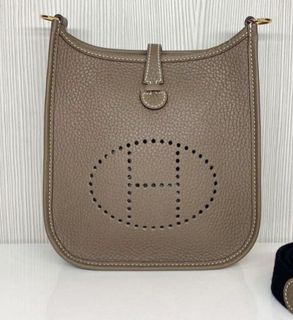 (Category: ) located in . Submitted by mrluxury (Listing ID 1335693809, Image 1). Description: .
