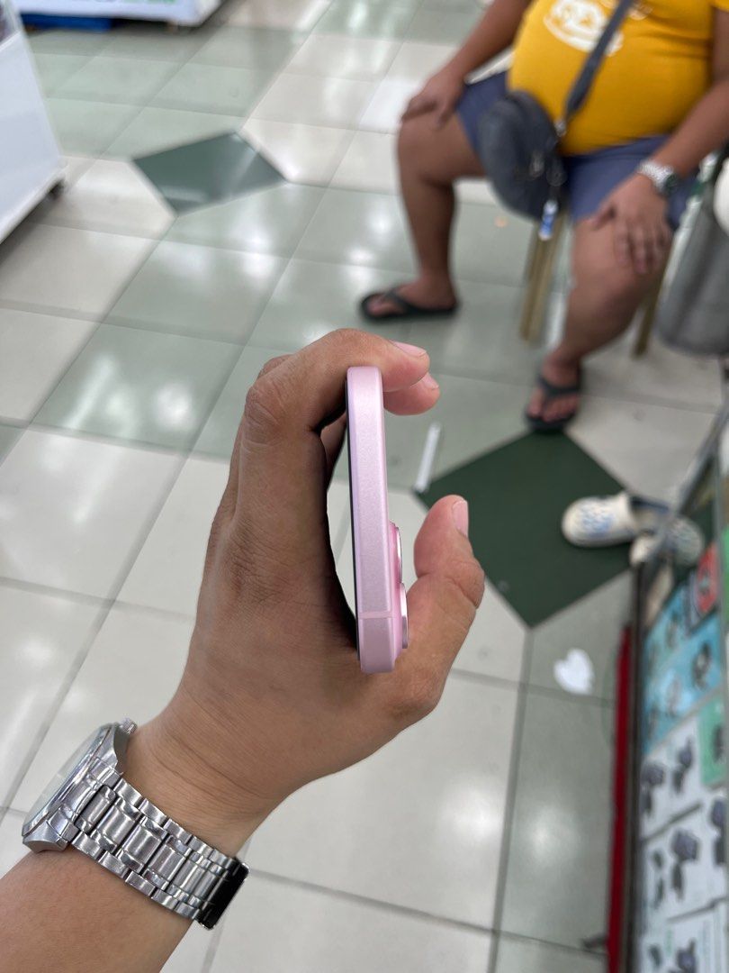 IPHONE 15 128GB 95BH SMART LOCK NO ISSUE (Category: iPhone 15 Series) located in Manila. Submitted by mrkim_gadget (Listing ID 1335749648, Image 3). Description: Onhand| IPHONE 15 •128GB •Smart Lock •99% Smooth •Never been Repaired •No Hidden Issues •Can Reset Anytime •Test to Sawa •NOT Refurb •Unli 3utools INCLUSION CLEAR CASE CHARGER TEMPERD •Mode of payment •Cash •Gcash •Bank Transfer We Open for COD (INYO PO SF) Pick-Up at my Shop in Greenhil