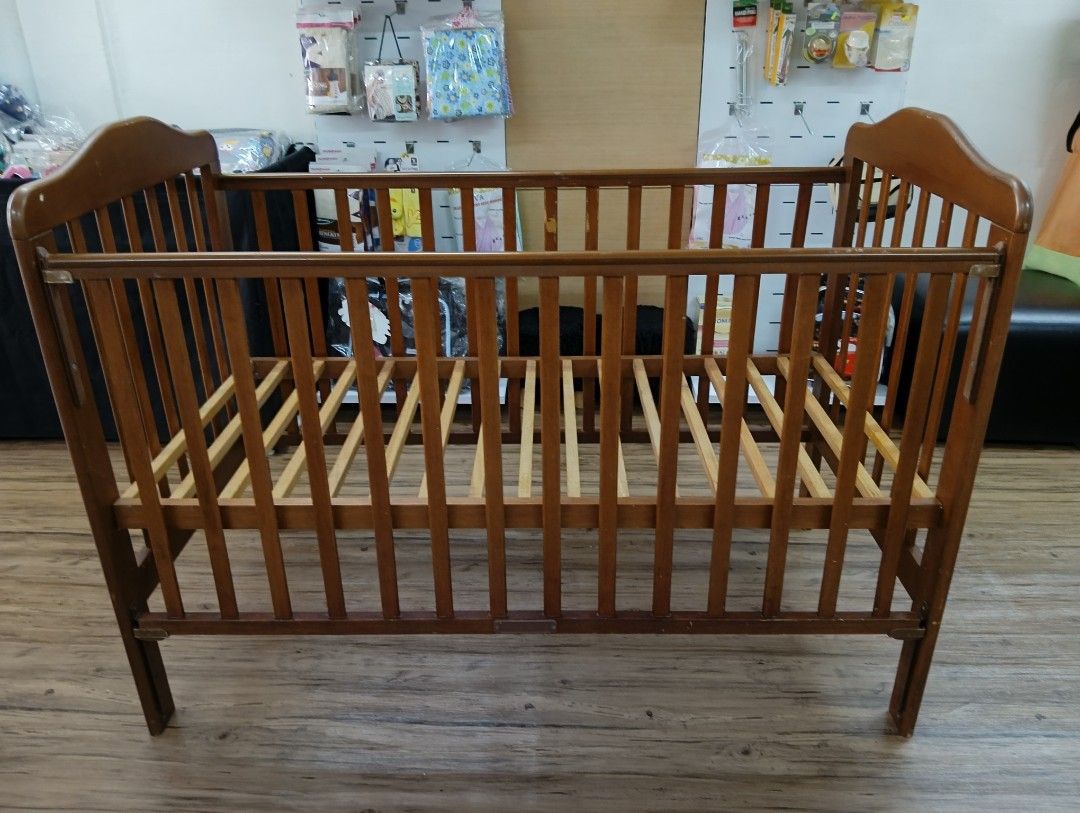 Katil kayu saiz besar terpakai, Babies & Kids, Baby Nursery & Kids ...