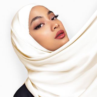 (Kategori: ) berada di . Dikirim oleh curatedbyro (ID iklan 1335650488, Gambar 1). Deskripsi: .