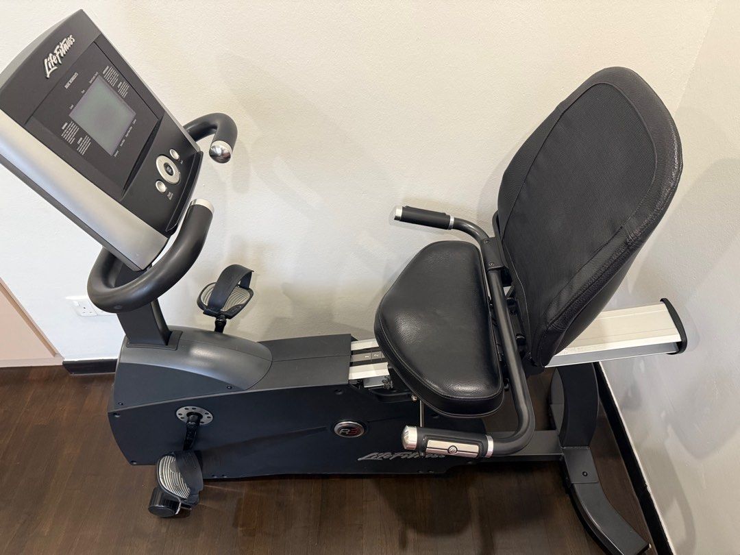 Life fitness r3 recumbent exercise bike