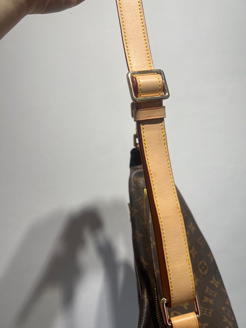 Louis Vuitton Monogram Bumbag (Category: Luxury Bags & Wallets) located in Manila. Submitted by clxng (Listing ID 1335613946, Image 2). Description: - In very good condition - Used twice lang - Negotiable if sure buyer .